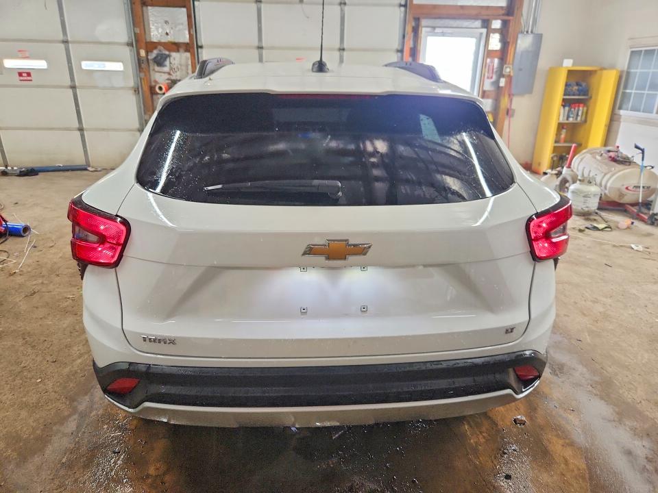 2025 Chevrolet Trax VIN KL77LHEP7SC182904 COPART salvage auction — FRONT END, IL - CERTIFICATE OF TITLE, sold $9,100 on 2026-07-14 (photo 6)