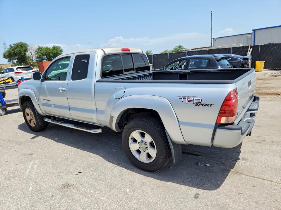 2005 Toyota Tacoma VIN 5TETU62N35Z086991 COPART salvage auction — MINOR DENT/SCRATCHES, FL - CERTIFICATE OF TITLE, sold $3,000 on 2026-07-14 (photo 2)