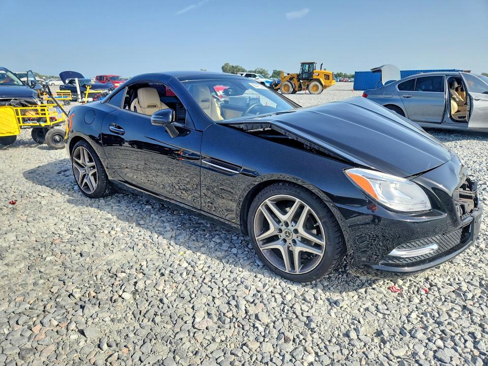 2013 Mercedes-benz Slk-klasse VIN WDDPK4HA3DF058528 COPART salvage auction — FRONT END, FL - CERT OF TITLE SLVG REBUILDABLE, sold $15 on 2026-07-31 (photo 4)