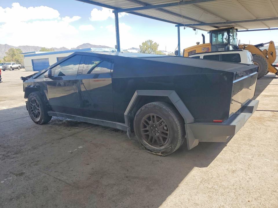 2025 Tesla Cybertruck VIN 7G2CEHED2SA066069 COPART salvage auction — FRONT END, Tx - Certificate Of Title, sold $21,600 on 2026-08-14 (photo 2)