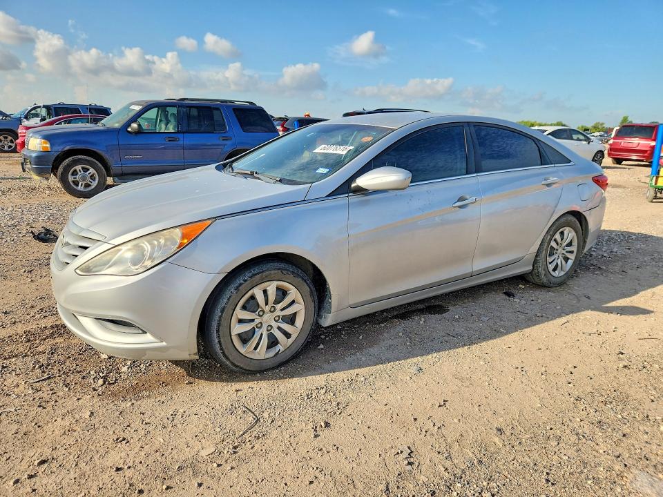2013 Hyundai VIN 5NPEB4ACXDH562366 COPART salvage auction — SIDE, Tx - Certificate Of Title, sold $625 on 2026-07-13 (photo 1)