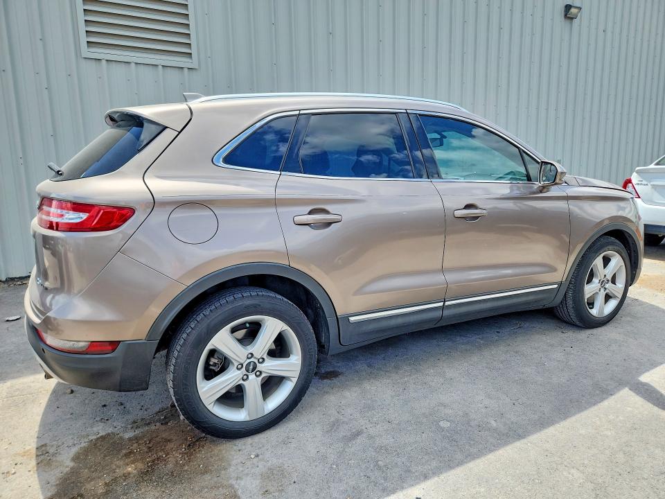 2018 Lincoln Mkc VIN 5LMCJ1C92JUL01706 COPART salvage auction — MINOR DENT/SCRATCHES, Tx - Cert Of Title-Rebuilt Salvage, sold $1,650 on 2026-07-08 (photo 3)