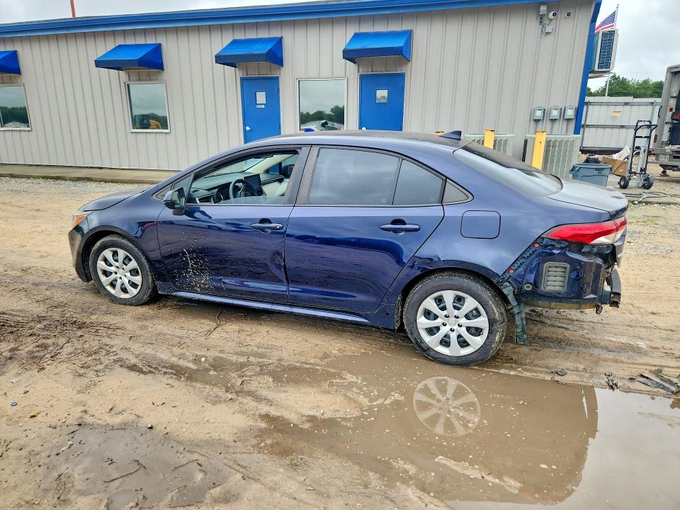 2021 Toyota Corolla VIN 5YFEPMAE4MP226928 COPART salvage auction — REAR END, FL - CERTIFICATE OF TITLE (P), sold $6,300 on 2026-07-24 (photo 2)