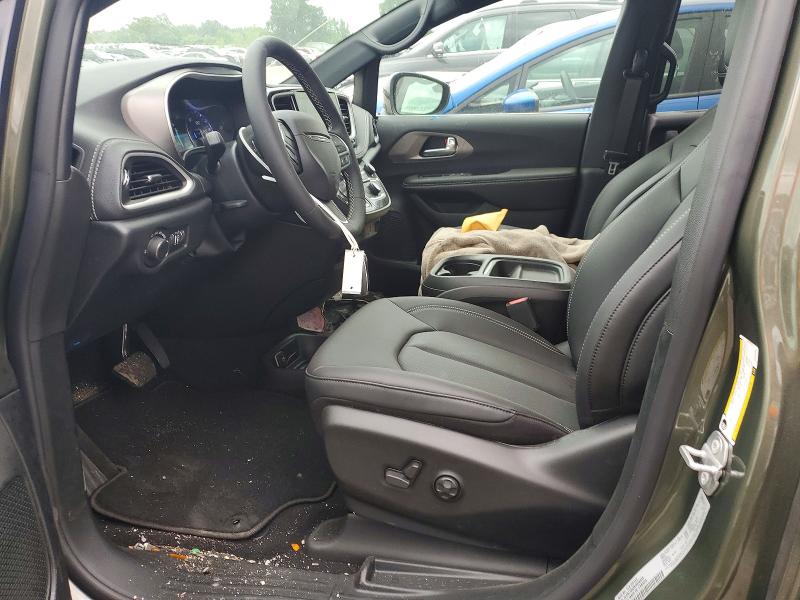 2027 Chrysler Pacifica VIN 2C4RC1BG9VR556058 COPART salvage auction — SIDE, IN - CERT OF TITLE-SALVAGE TITLE, sold $10,200 on 2026-10-05 (photo 7)