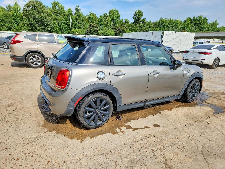 2018 Mini Cooper VIN WMWXU3C54J2F51422 COPART salvage auction — WATER/FLOOD, Tn - Salvage Certificate, sold $1,200 on 2026-08-27 (photo 3)