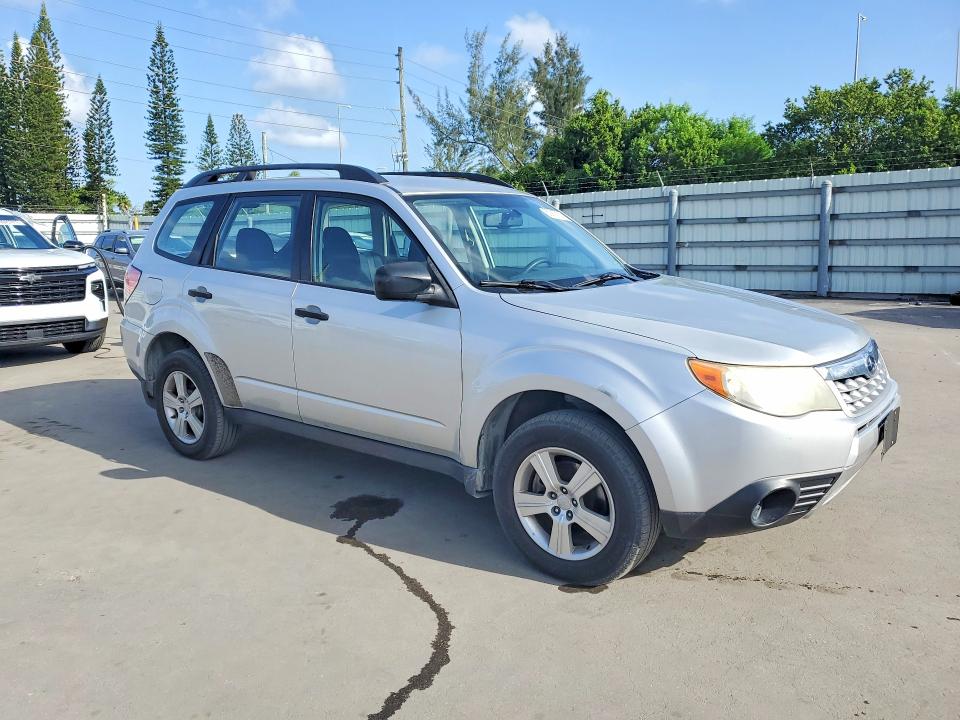 2011 Subaru Forester VIN JF2SHABC3BH717061 COPART salvage auction — SIDE, FL - CERTIFICATE OF TITLE, sold $1,100 on 2026-07-29 (photo 4)