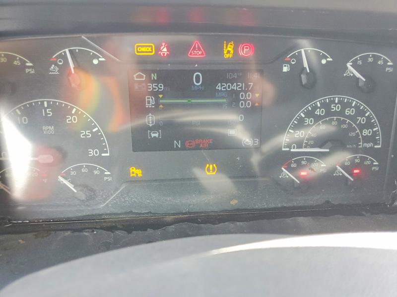 2024 Volvo VIN 4V4NC9EH0RN339443 COPART salvage auction — SIDE, Ne - Cert Of Title-Salvage, sold $25,500 on 2026-09-03 (photo 9)