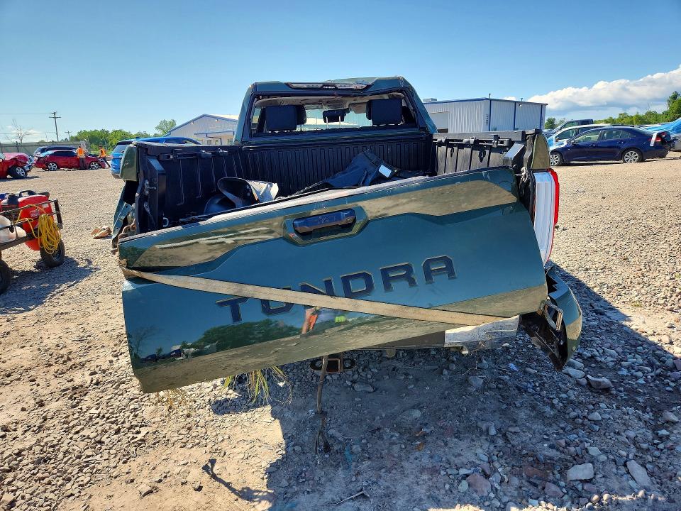2022 Toyota Tundra VIN 5TFLA5EC2NX008545 COPART salvage auction — ROLLOVER, Ny - Mv-907A Salvage Certificate, sold $500 on 2026-07-29 (photo 6)