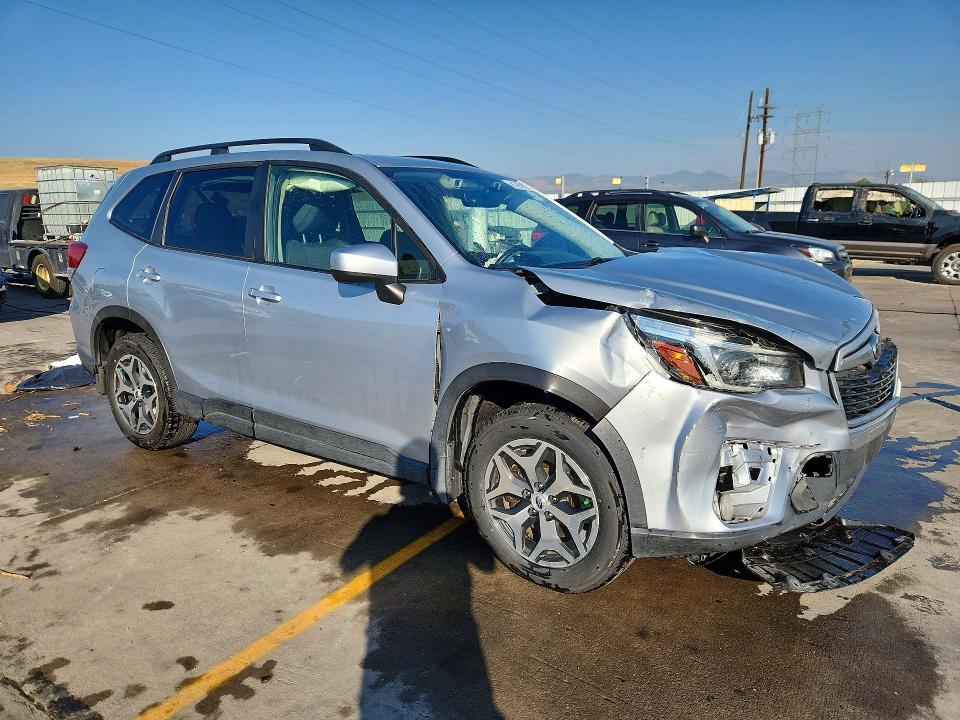 2021 Subaru Forester VIN JF2SKAJC2MH592415 COPART salvage auction — FRONT END, Co - Salvage Title, sold $3,400 on 2026-08-31 (photo 4)