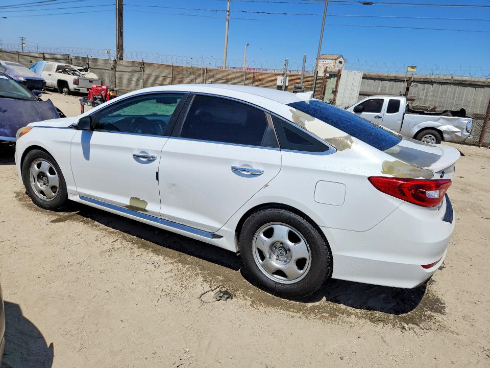 2015 Hyundai Sonata VIN 5NPE34AF6FH131288 COPART salvage auction — MINOR DENT/SCRATCHES, Ca - Dis/Dlr/Exp App For Dup Clean, sold $275 on 2026-07-27 (photo 2)