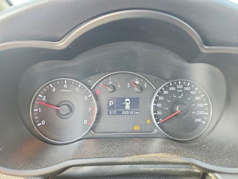 2016 Kia Rondo VIN KNAHT8A34G7160771 COPART salvage auction — FRONT END, ON - PERMIT NO BRAND - UNFIT, sold $250 on 2026-07-28 (photo 9)