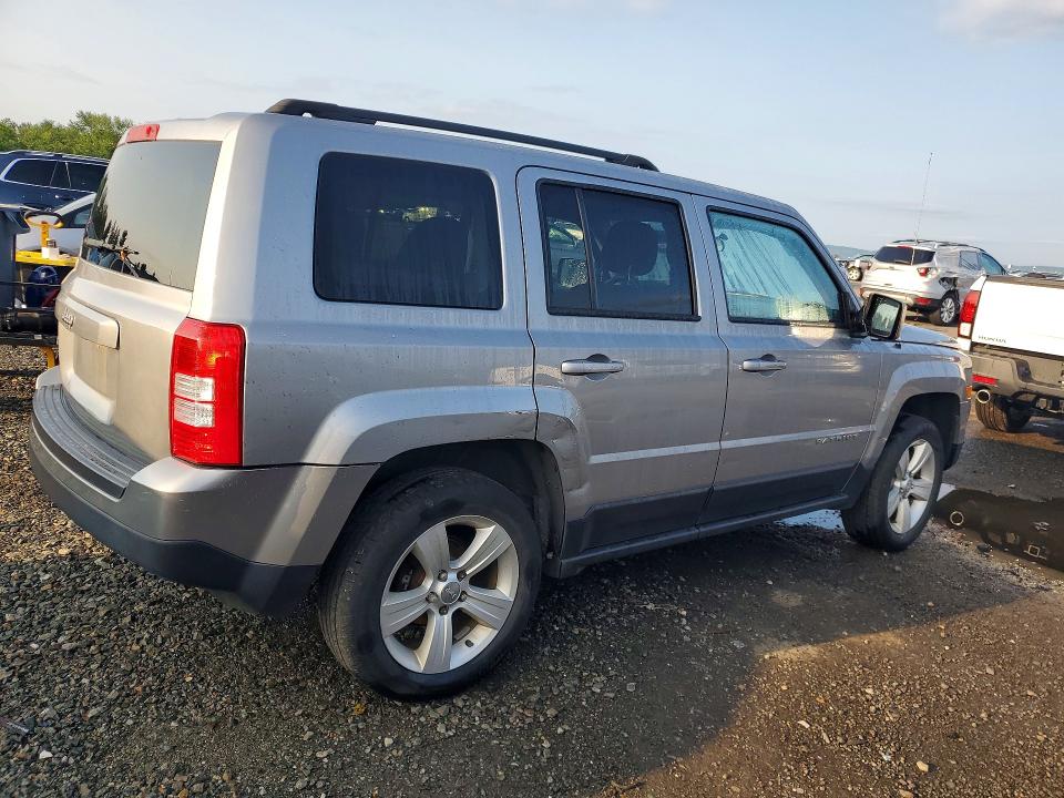 2015 Jeep Liberty (patriot) VIN 1C4NJRFB1FD376367 COPART salvage auction — REAR END, Pa - Cert Of Salv-R=Reconstructed, sold $650 on 2026-08-14 (photo 3)
