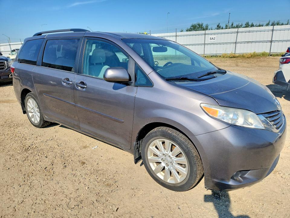 2015 Toyota Sienna VIN 5TDJK3DC8FS112409 COPART salvage auction — WATER/FLOOD, Ab - Bos - Nonrepairable, sold $500 on 2026-07-30 (photo 4)