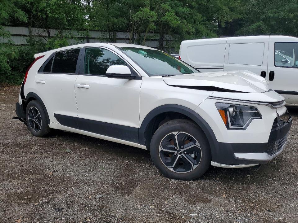 2026 Kia Niro VIN KNDCP3LE4T5325081 COPART salvage auction — REAR END, Pa - Cert Of Title, sold $500 on 2026-08-03 (photo 4)