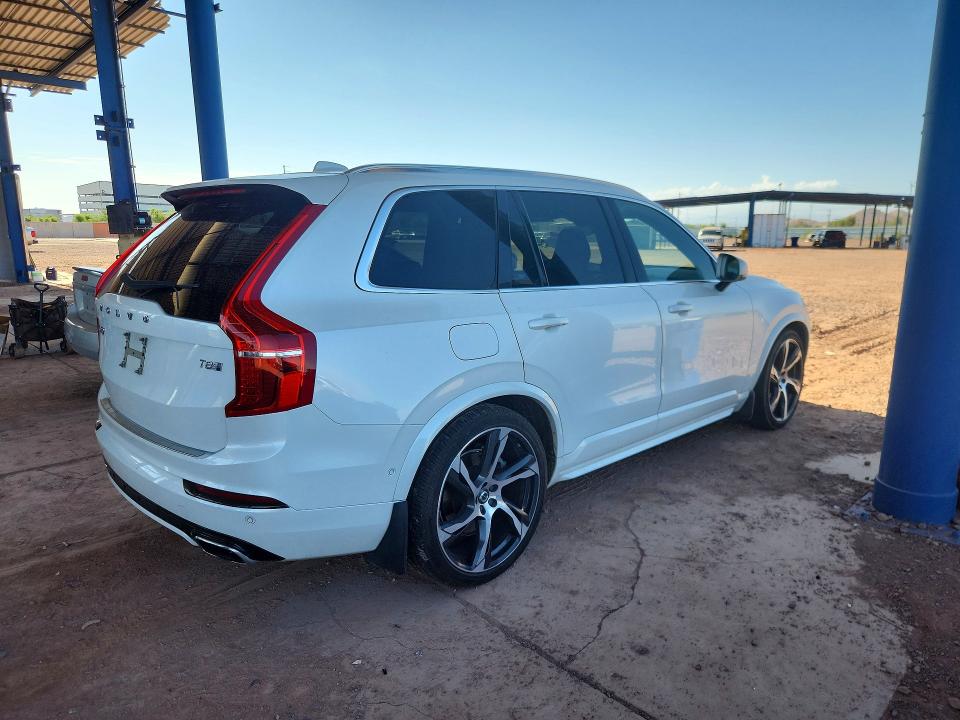 2018 Volvo Xc90 VIN YV4BR0PM4J1382775 COPART salvage auction — NORMAL WEAR, Salvage Title, sold $11,200 on 2026-08-13 (photo 3)