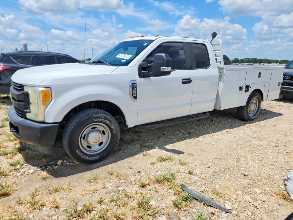 2017 Ford F-350 super duty VIN 1FD7X3E69HEB93655 — COPART salvage auction photo