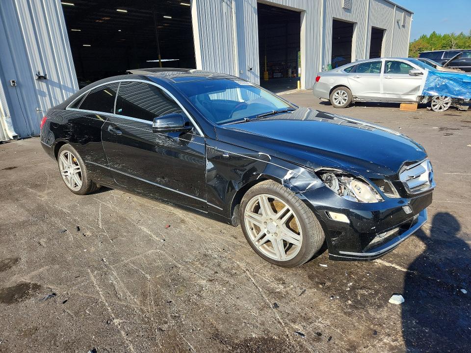 2010 Mercedes-benz E-klasse VIN WDDKJ5GB8AF032872 COPART salvage auction — FRONT END, Fl - Cert Of Title Slvg Rebuildable, sold $525 on 2026-08-10 (photo 4)