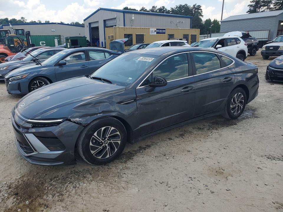 2026 Hyundai Sonata hybrid VIN KMHL24JJ6TA144538 COPART salvage auction — SIDE, FL - CERT OF TITLE SLVG REBUILDABLE, sold $11,500 on 2026-07-15 (photo 1)