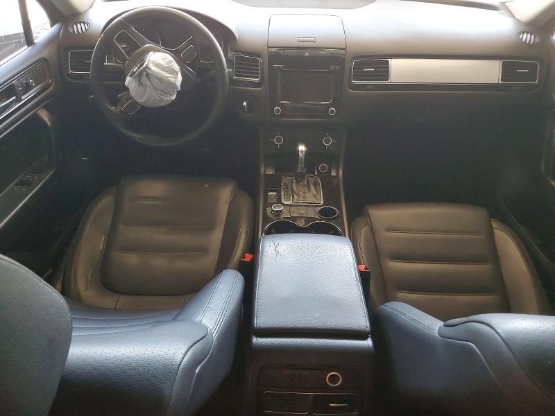 2012 Volkswagen Touareg VIN WVGFF9BP0CD005246 COPART salvage auction — FRONT END, Tx - Salvage Vehicle Title, sold $300 on 2026-08-07 (photo 8)