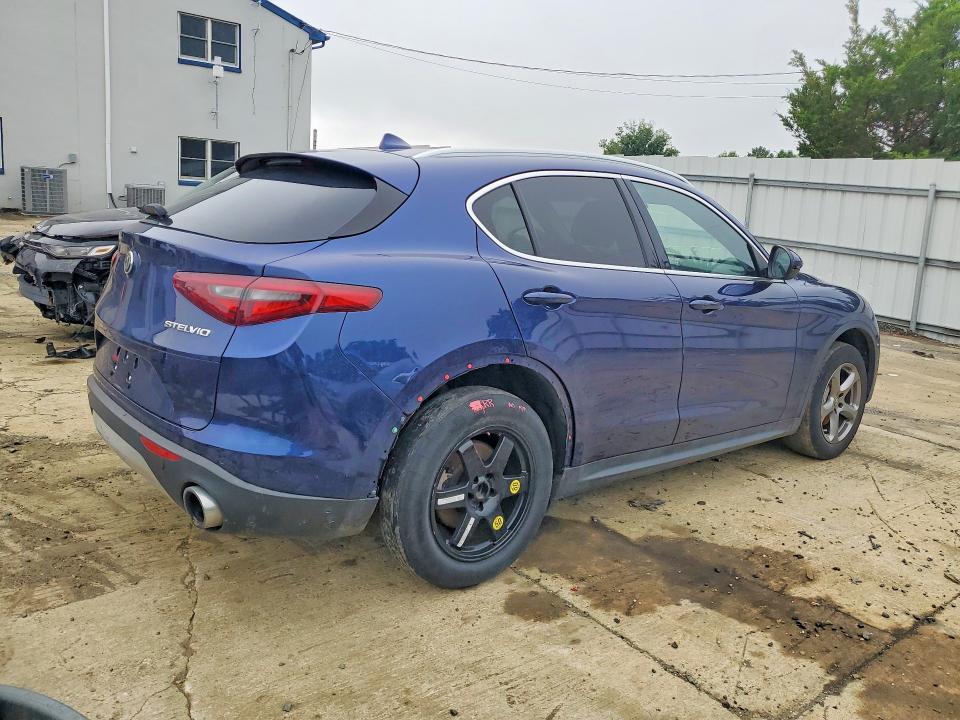2021 Alfa romeo VIN ZASPAKAN3M7D09967 COPART salvage auction — MECHANICAL, In - Certificate Of Title (P), sold $2,700 on 2026-07-29 (photo 3)
