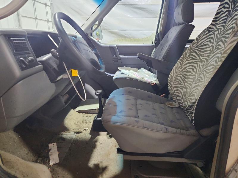 1999 Volkswagen Eurovan VIN WV2EH8700XH000628 COPART salvage auction — SIDE, Or - Certificate Of Title, sold $1,200 on 2026-07-20 (photo 7)