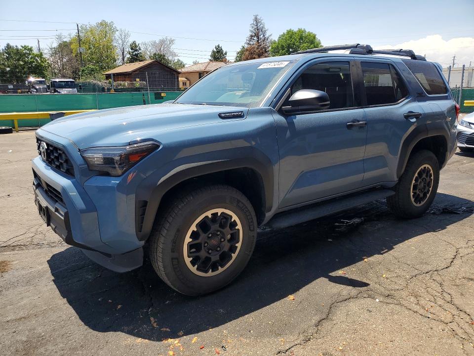 2025 Toyota 4runner VIN JTEVB5BR2S5001581 COPART salvage auction — REAR END, CO - PUBLIC - SALVAGE TITLE (P), sold $5,200 on 2026-07-23 (photo 1)