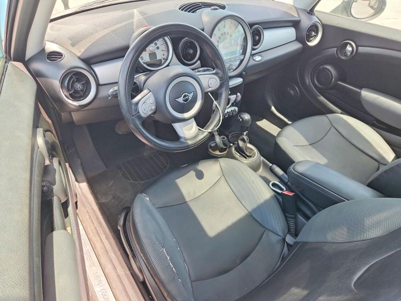 2010 Mini Cooper VIN WMWMF3C53ATZ22039 COPART salvage auction — MECHANICAL, TN - CERTIFICATE OF TITLE, sold $150 on 2026-08-05 (photo 8)