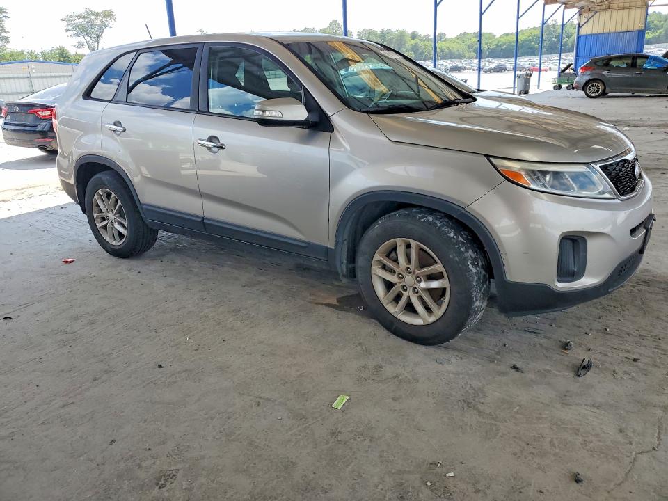 2015 Kia Sorento VIN 5XYKT3A69FG578038 COPART salvage auction — NORMAL WEAR, Ga - Certificate Of Title, sold $1,350 on 2026-07-23 (photo 4)