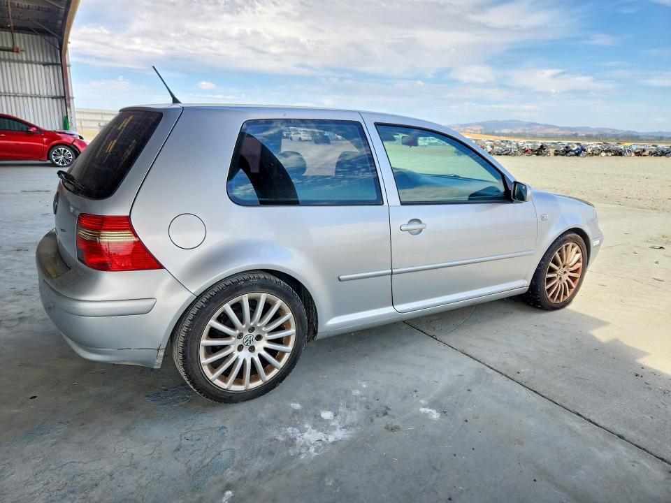 2005 Volkswagen Gti VIN 9BWDE61J654035001 COPART salvage auction — MINOR DENT/SCRATCHES, CA - DIS/DLR/EXP ONLY CLEAN TITLE, sold $850 on 2026-07-16 (photo 3)