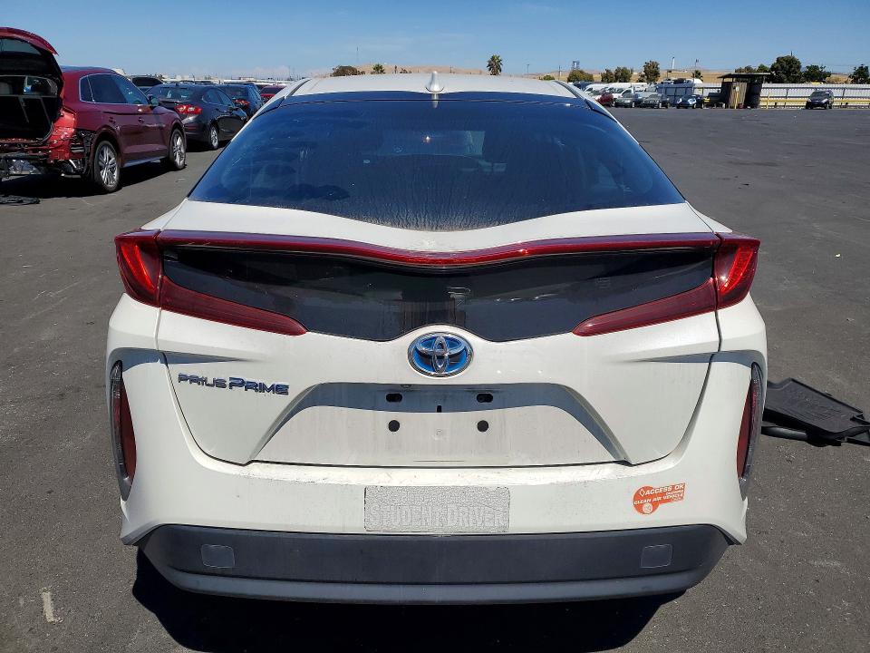 2018 Toyota Prius prime VIN JTDKARFP8J3075530 COPART salvage auction — FRONT END, CA - SALVAGE CERTIFICATE, sold $7,100 on 2026-07-15 (photo 6)