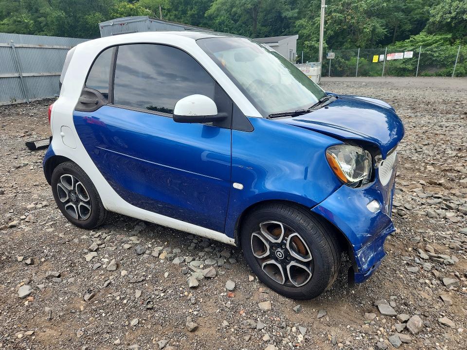 2016 Smart Fortwo VIN WMEFJ5DA4GK059818 COPART salvage auction — FRONT END, Ny - Mv-907A Salvage Certificate, sold $850 on 2026-08-10 (photo 4)