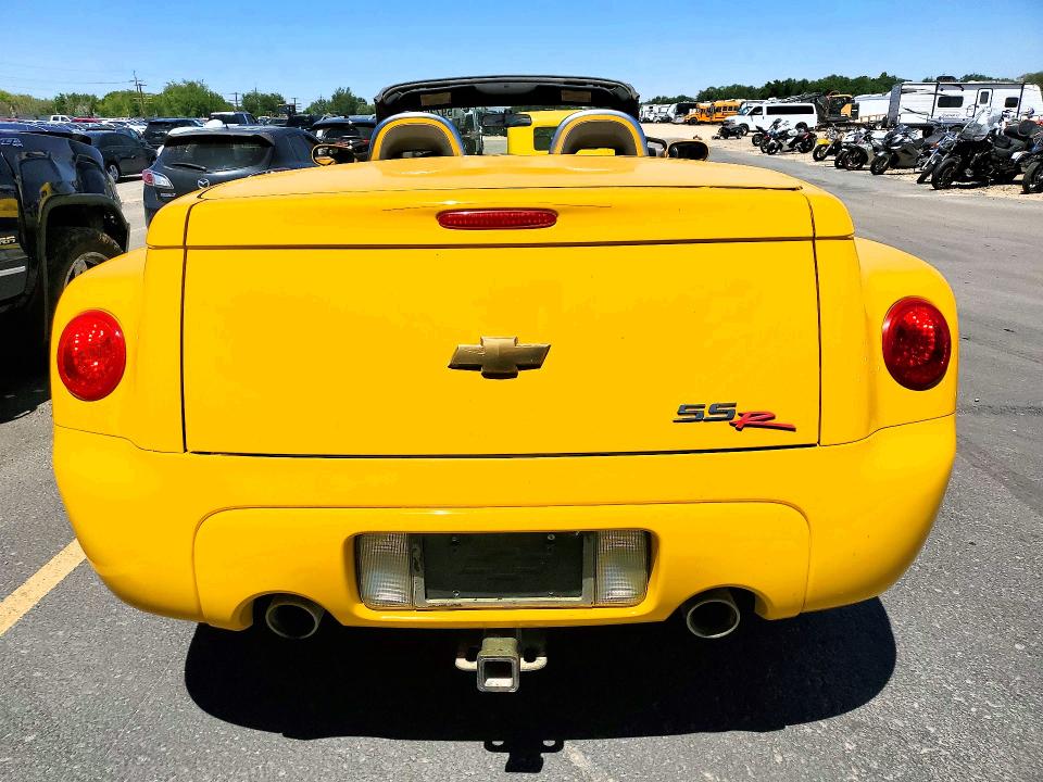 2004 Chevrolet Ssr VIN 1GCES14P74B105612 COPART salvage auction — MINOR DENT/SCRATCHES, ID - SALVAGE CERTIFICATE OF TITLE, sold $4,400 on 2026-07-09 (photo 6)