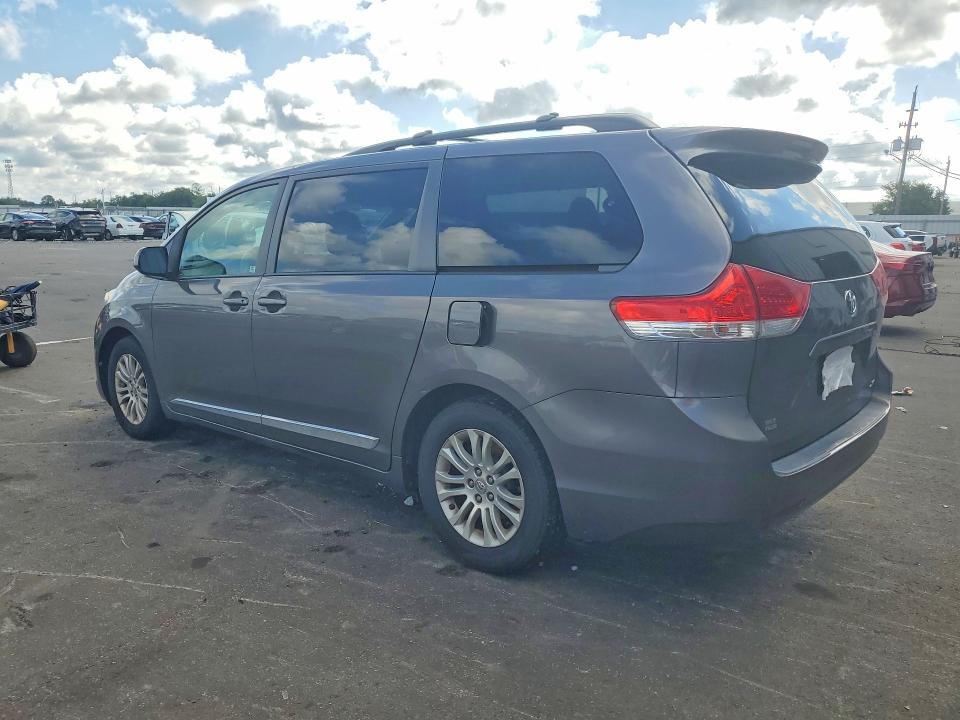 2012 Toyota Sienna VIN 5TDYK3DC7CS273344 COPART salvage auction — MINOR DENT/SCRATCHES, Va - Certificate Of Title, sold $3,850 on 2026-08-01 (photo 2)