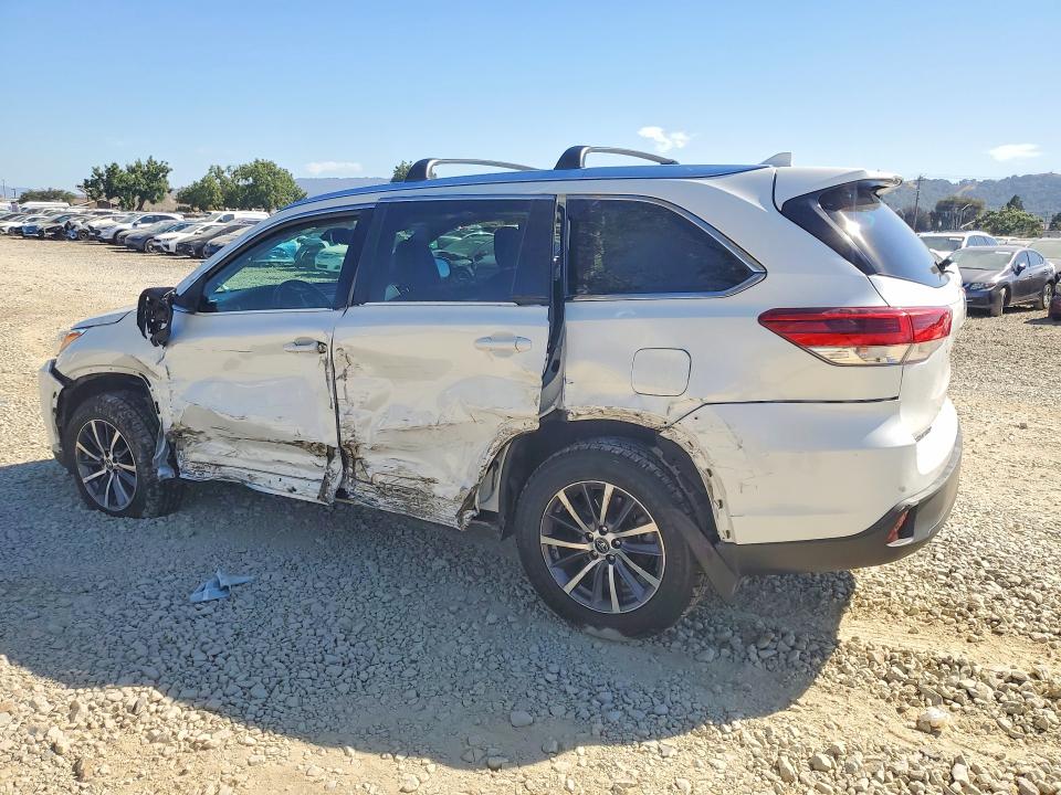 2018 Toyota Highlander VIN 5TDJZRFH3JS842129 COPART salvage auction — SIDE, Ca - Salvage Certificate, sold $7,800 on 2026-07-28 (photo 2)