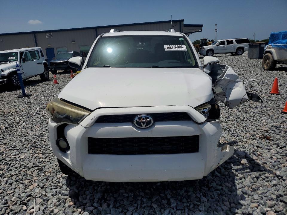 2014 Toyota 4runner VIN JTEZU5JR7E5077752 COPART salvage auction — FRONT END, Fl - Cert Of Title Slvg Rebuildable, sold $4,500 on 2026-07-28 (photo 5)
