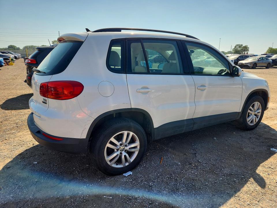 2017 Volkswagen Tiguan VIN WVGBV7AXXHW510908 COPART salvage auction — MINOR DENT/SCRATCHES, Ia - Cert Of Title-Prior Salvage, sold $1,600 on 2026-08-07 (photo 3)