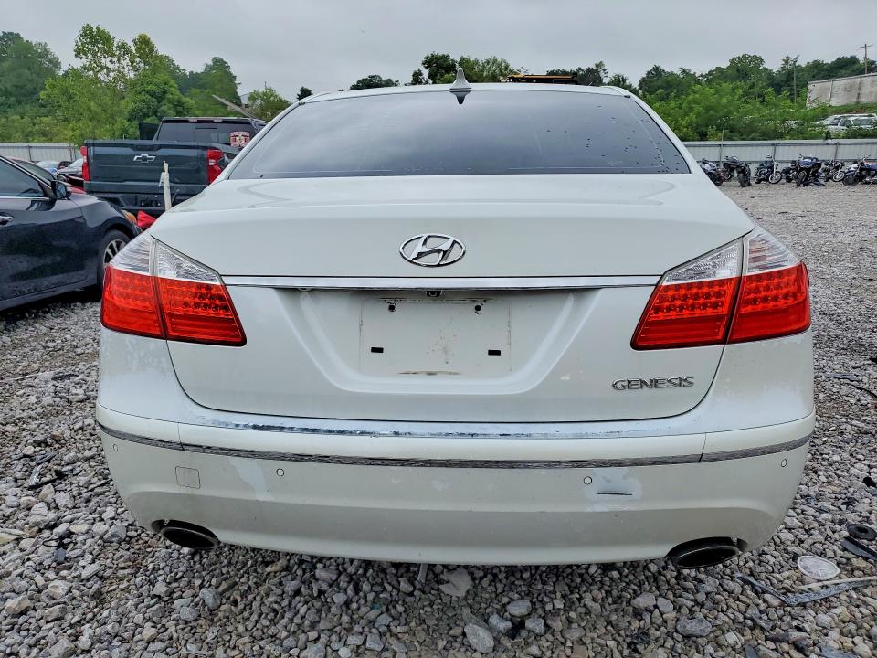 2010 Hyundai Genesis VIN KMHGC4DE4AU087152 COPART salvage auction — FRONT END, KY - CERT OF TITLE-SALVAGE (P), sold $650 on 2026-07-17 (photo 6)