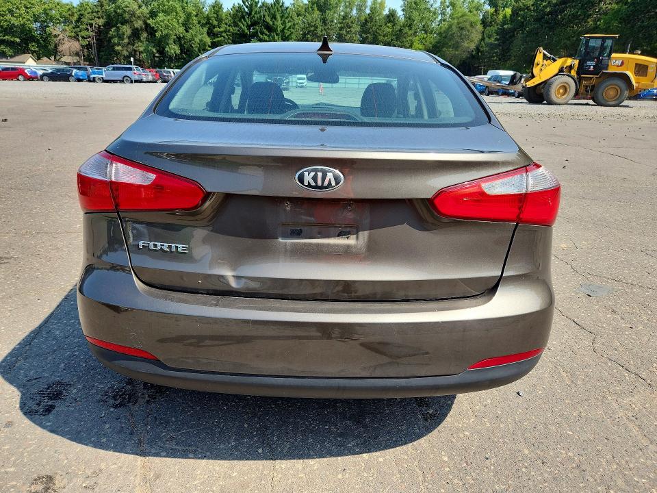 2014 Kia Forte VIN KNAFX4A6XE5101960 COPART salvage auction — MECHANICAL, Mn - Certificate Of Title, sold $225 on 2026-07-28 (photo 6)