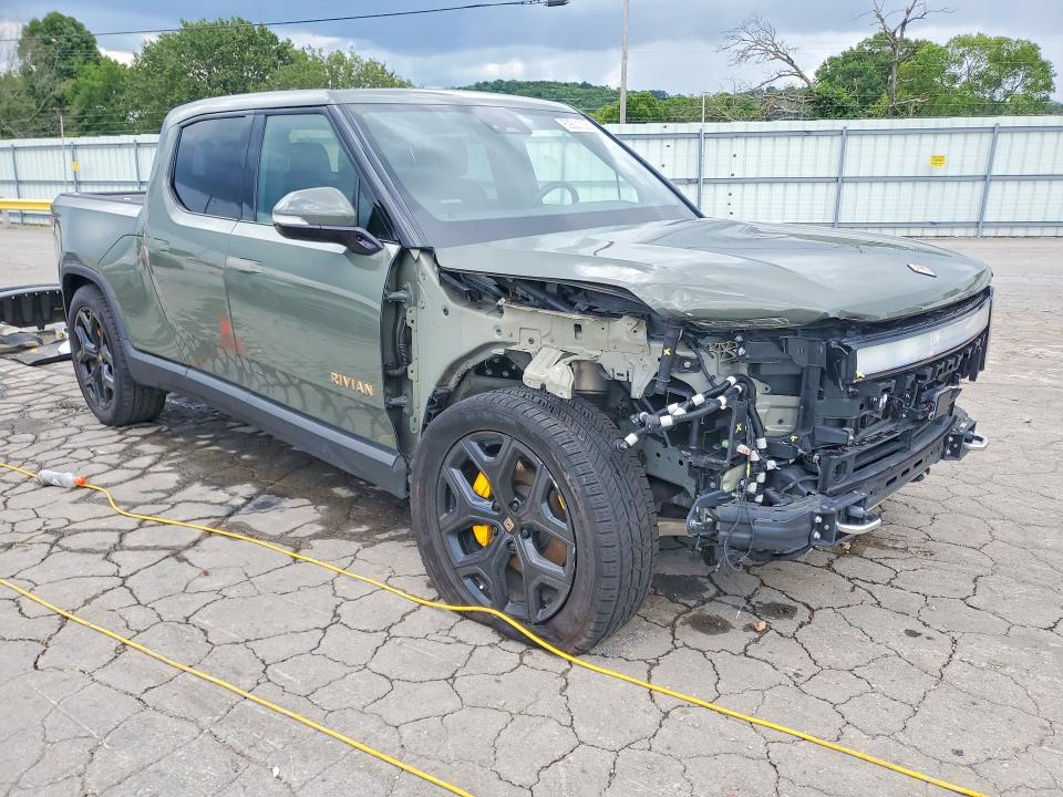 2022 Rivian R1t VIN 7FCTGAAL8NN002848 COPART salvage auction — FRONT END, Tn - Salvage Certificate, sold $12,600 on 2026-10-05 (photo 4)