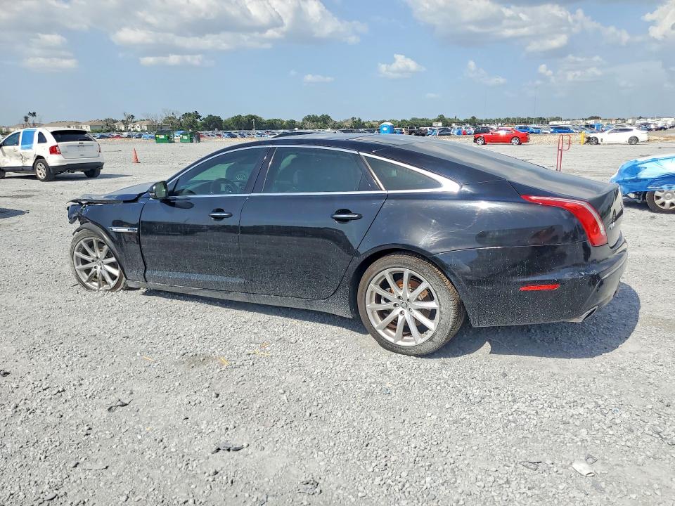 2011 Jaguar Xj VIN SAJWA2GB8BLV01845 COPART salvage auction — FRONT END, Fl - Cert Of Title Slvg Rebuildable, sold $350 on 2026-07-31 (photo 2)