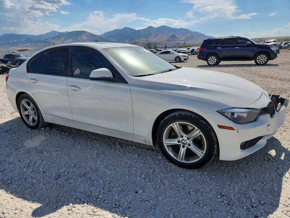 2013 BMW 3er VIN WBA3B5C5XDJ599059 COPART salvage auction — FRONT END, Ut - Salvage Certificate, sold $975 on 2026-08-14 (photo 4)