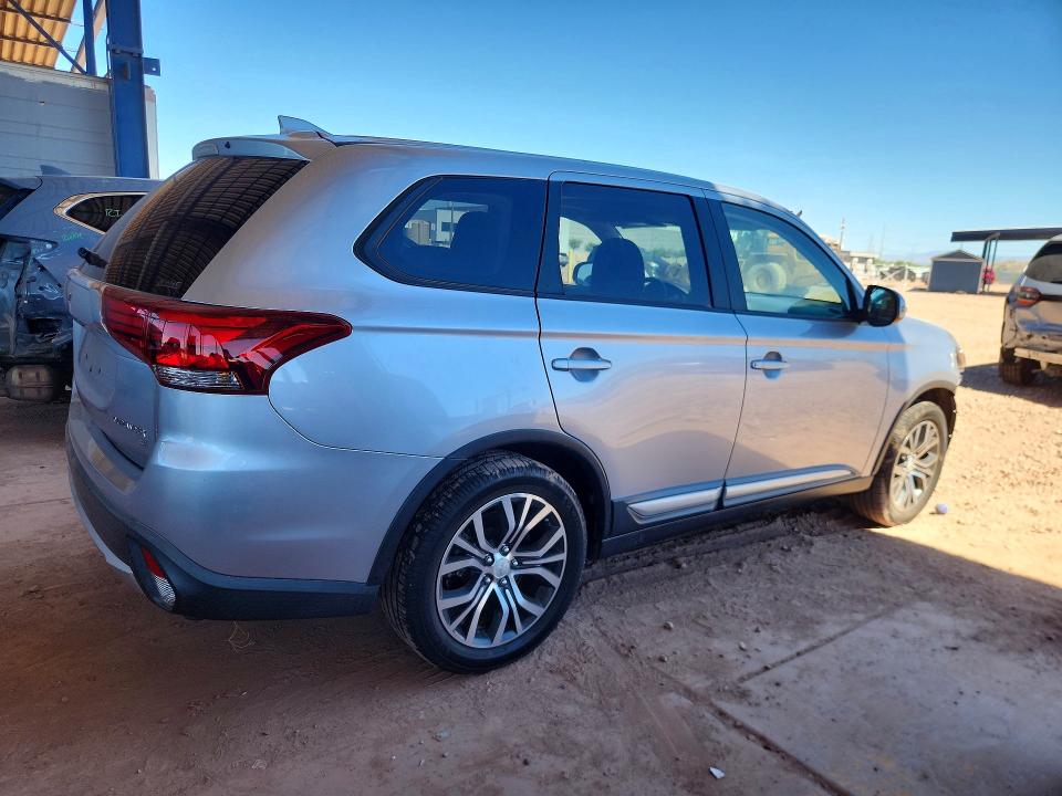 2017 Mitsubishi Outlander VIN JA4AZ3A31HZ037242 COPART salvage auction — FRONT END, Fl - Cert Of Title Slvg Rebuildable, sold $2,650 on 2026-07-09 (photo 3)