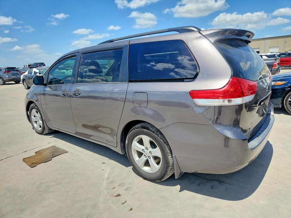 2014 Toyota VIN 5TDKK3DC6ES424554 COPART salvage auction — WATER/FLOOD, Tx - Salvage Title-Flood Damage, sold $1,250 on 2026-07-20 (photo 2)