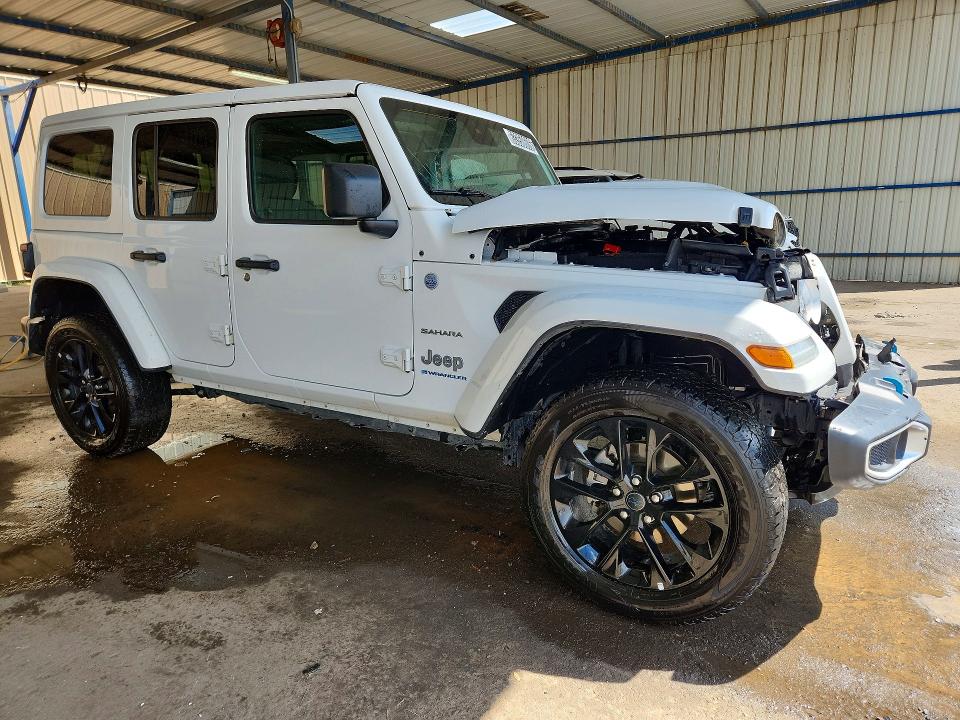 2024 Jeep Wrangler / VIN 1C4RJXP67RW270215 COPART salvage auction — FRONT END, AZ - CERTIFICATE OF TITLE (P), sold $5,800 on 2026-08-03 (photo 4)