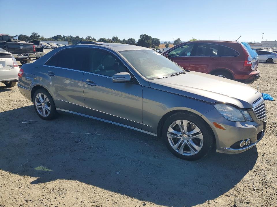 2010 Mercedes-benz E-class VIN WDDHF5GBXAA250885 COPART salvage auction — SIDE, Ca - Dis/Dlr/Exp Only Clean Title, sold $1,550 on 2026-08-04 (photo 4)