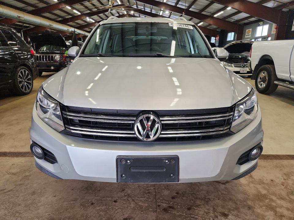 2012 Volkswagen Tiguan VIN WVGBV7AX1CW527346 COPART salvage auction — MINOR DENT/SCRATCHES, Vt - Certificate Of Title (P), sold $1,500 on 2026-07-28 (photo 5)