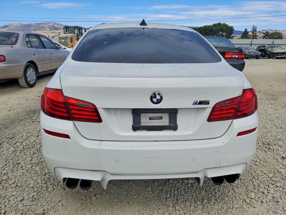 2013 BMW M5 VIN WBSFV9C5XDC774051 COPART salvage auction — VANDALISM, CA - SALVAGE CERTIFICATE, sold $2,600 on 2026-07-28 (photo 6)