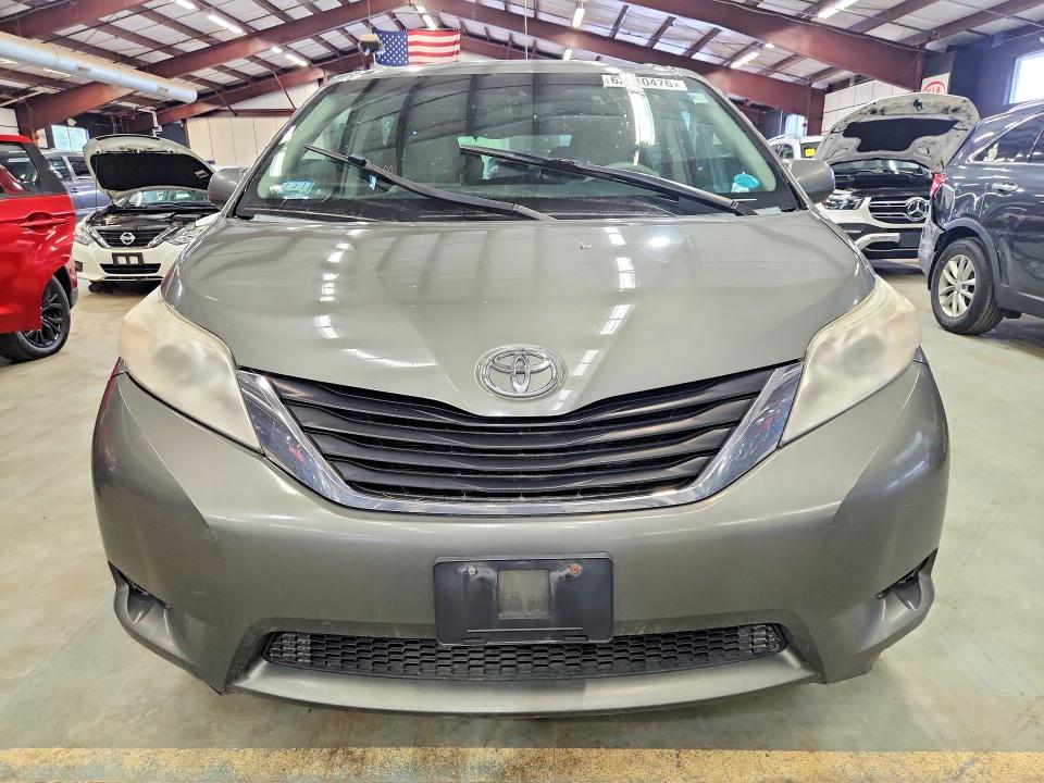 2011 Toyota Sienna VIN 5TDKK3DC3BS032658 COPART salvage auction — REAR END, Ma - Certificate Of Title, sold $2,850 on 2026-07-30 (photo 5)