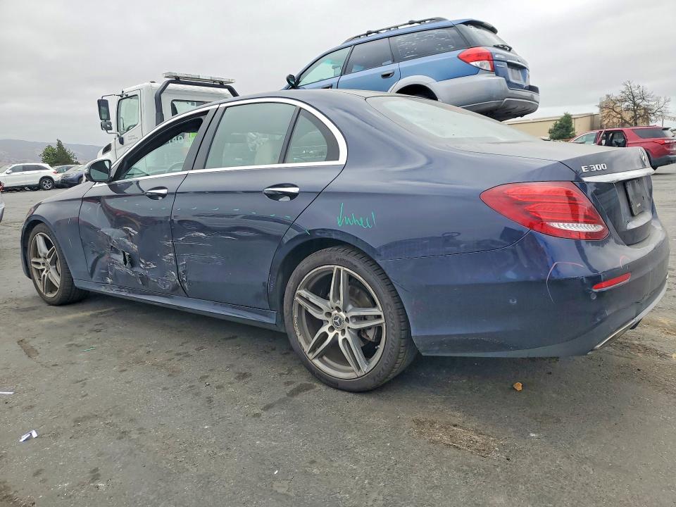 2018 Mercedes-benz E-klasse VIN WDDZF4JB9JA456769 COPART salvage auction — SIDE, Salvage Title, sold $7,000 on 2026-08-18 (photo 2)