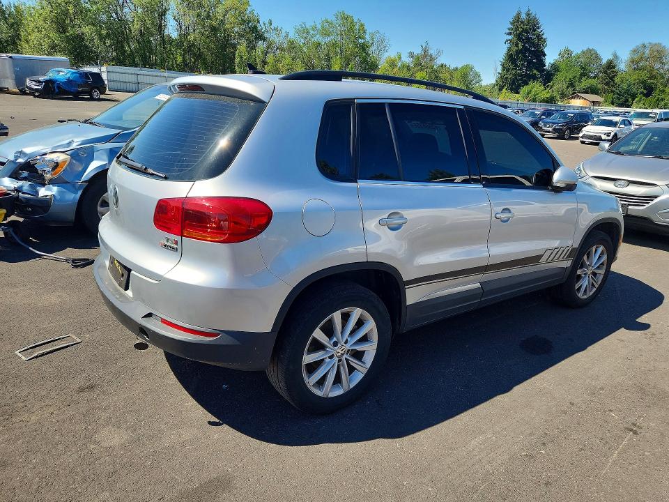 2017 Volkswagen Tiguan VIN WVGBV7AX2HK051719 COPART salvage auction — MECHANICAL, OR - CERT OF TITLE-RECONSTRUCTED, sold $750 on 2026-08-05 (photo 3)